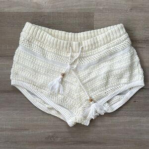 Crochet knit shorts